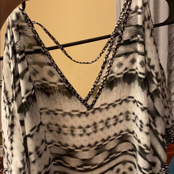 Blouse - Picture 3 of 3